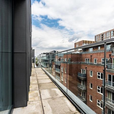 City Living Penthouse Apartment With Parking Manchester Exterior photo