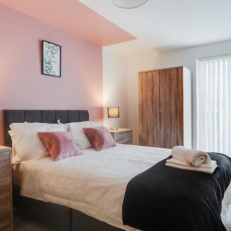 City Living Penthouse Apartment With Parking Manchester Exterior photo
